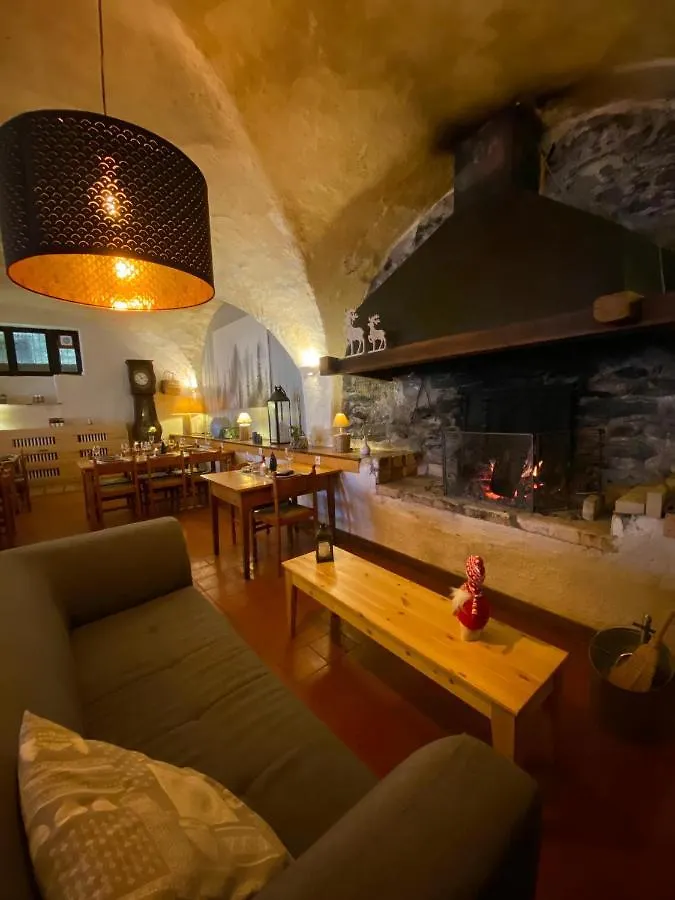 אוריס Auberge De La Foret מלון