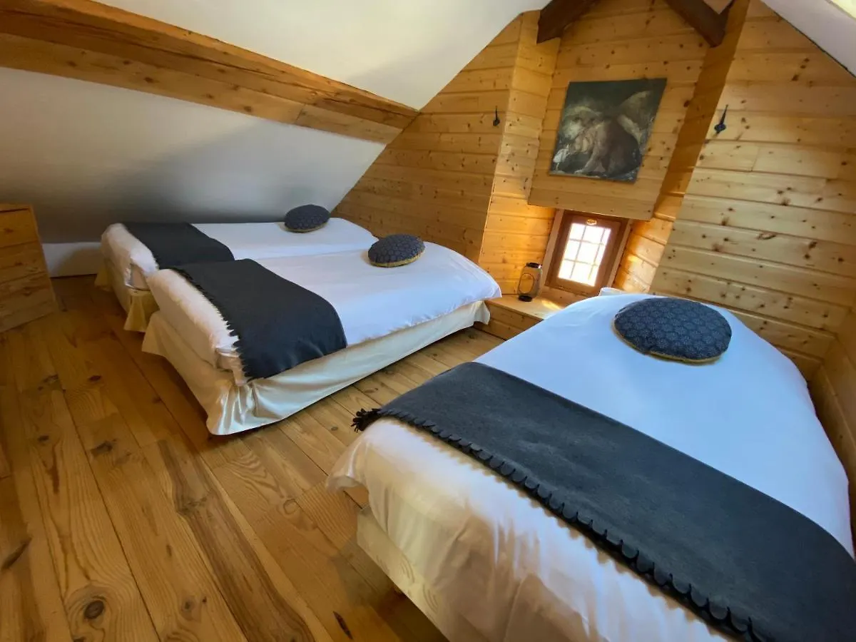 אוריס Auberge De La Foret 3*,  צרפת